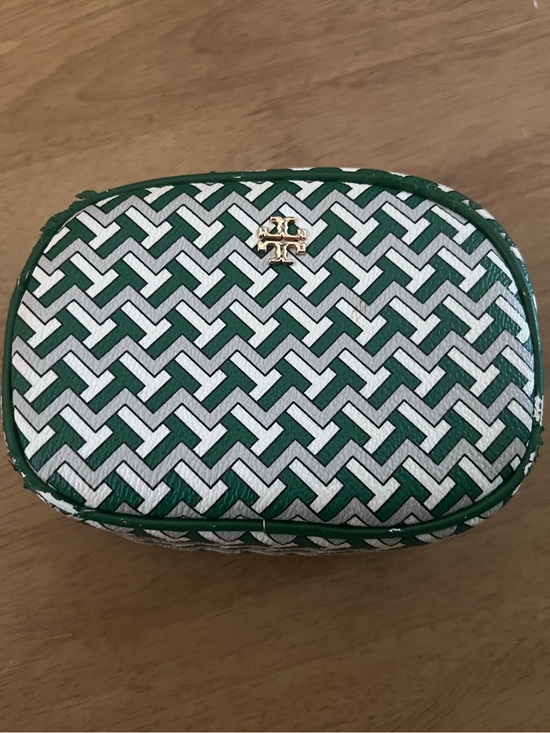 Tory Burch Handbags - Tory Burch Green & White Woven-Pattern Cosmetic Pouch with Gold Logo